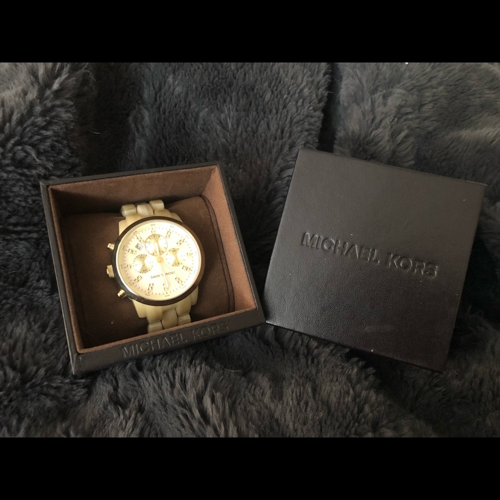 Watch Michael Kors for woman